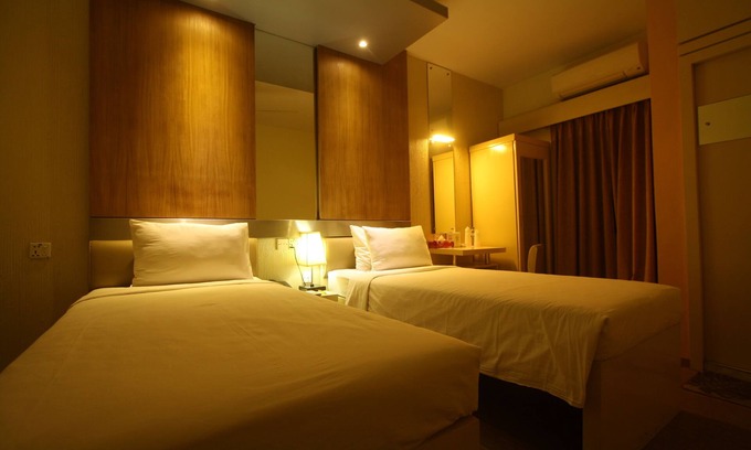 Dhaka Hotel | Hotel Ornate