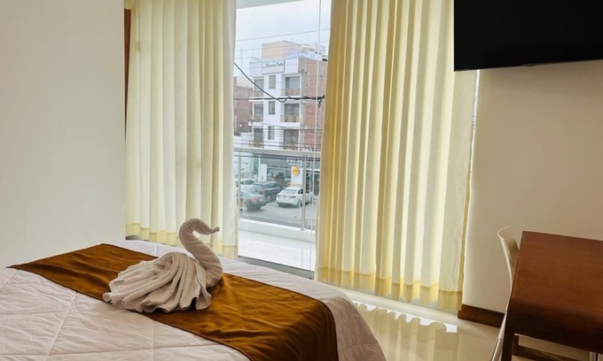 Pisco Hotel | HOTEL OVERLAND
