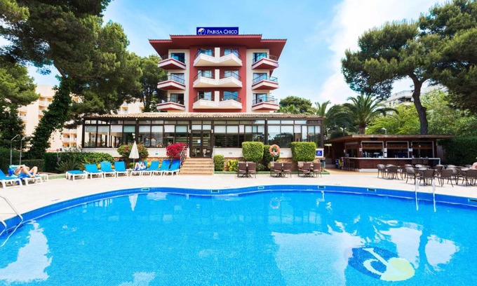 Les Meravelles Hotel | Hotel Pabisa Chico