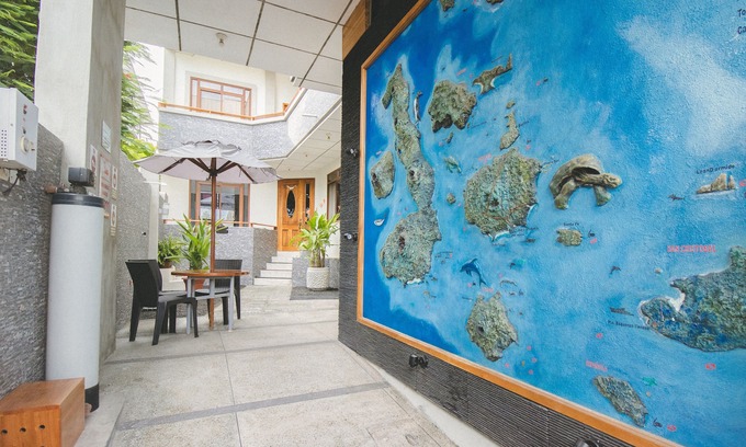 Puerto Ayora Hotel | Hotel Palace Galapagos