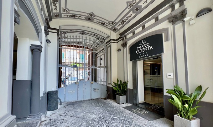 Naples Hotel | Hotel Palazzo Argenta