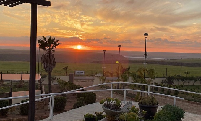 Colnett Hotel | Hotel Paraiso Colonet