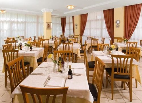 Pinarella Hotel | Hotel PARIGI