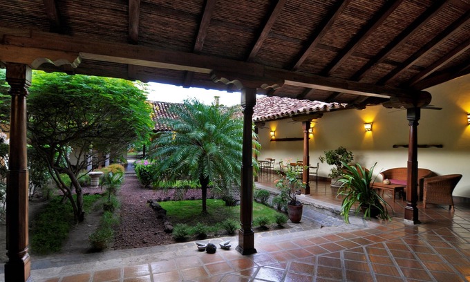 Granada Hotel | Hotel Patio del Malinche