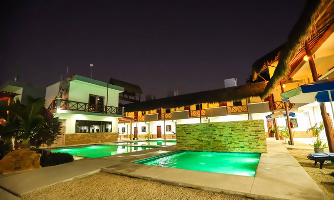 Centro Hotel | HOTEL PEJELAGARTO