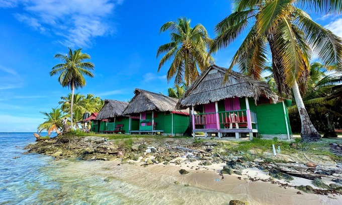 Calidonia Hotel | Hotel Pension Corona