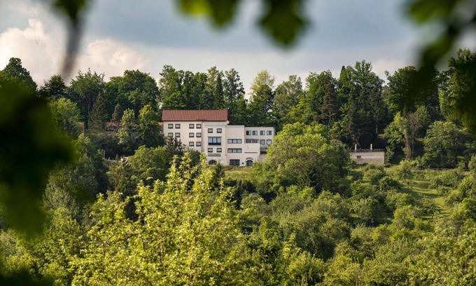 Schoenaich Hotel | Hotel Pfefferburg