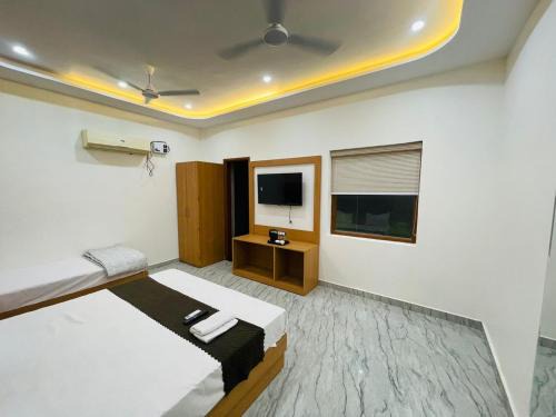 Amritsar Hotel | Hotel Pilgrim walking distance From Golden Temple