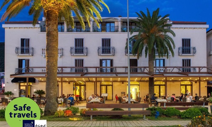 Tivat Hotel | Hotel Pine