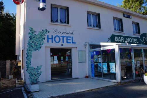 Saint-Jean-de-Monts Hotel | Hotel Pinede