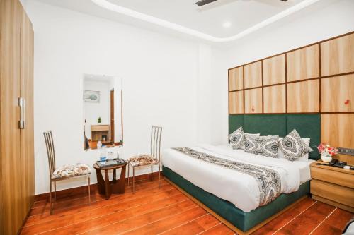 Amritsar Hotel | Hotel Platinum Stay InHouse Sanjha Chulha Restaurant