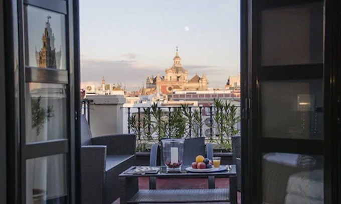 Alfalfa Hotel | Hotel Plaza