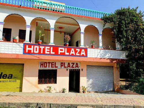 Khajuraho Hotel | Hotel Plaza