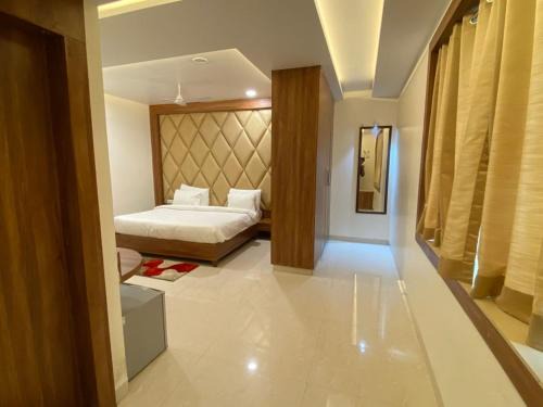 Gorakhpur Hotel | Hotel Pradeep Star Inn