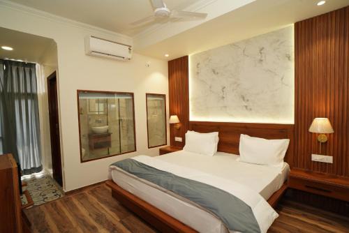 Solan Hotel | Hotel Premjees Paradise