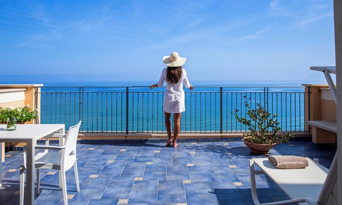 Castellammare del Golfo Hotel | Hotel Punta Nord - Est