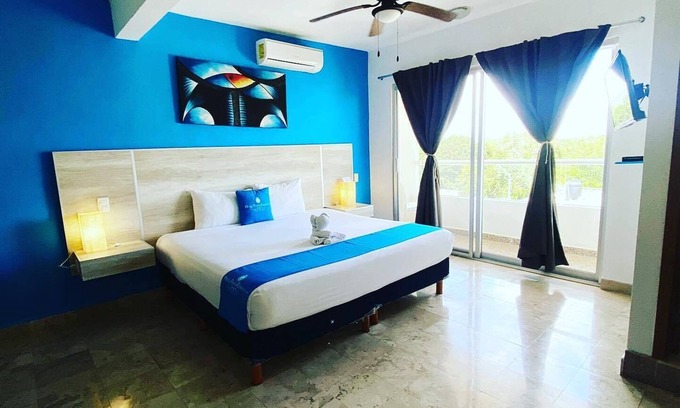 Luis Donaldo Colosio Hotel | Hotel Punta Esmeralda