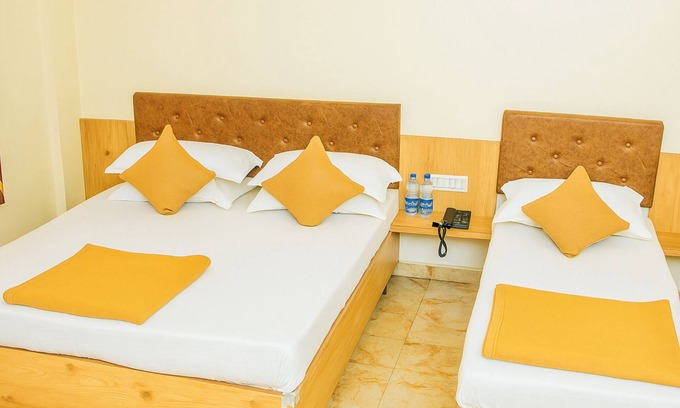 Somnath Hotel | Hotel Radhika