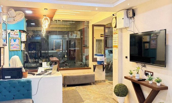 Ujjain Hotel | Hotel Raghuveera Palace