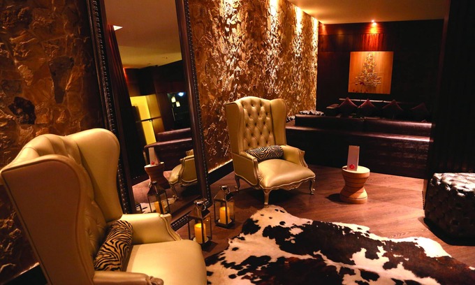 La Mariscal Hotel | Hotel Reina Isabel