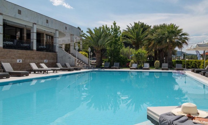 Vourvourou Hotel | Hotel Rema