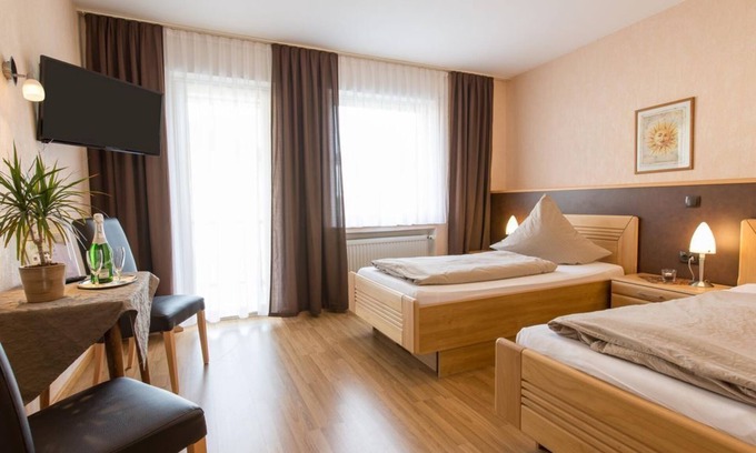 Kattenes Apartment | Hotel-Restaurant Langen - Double room shower/WC