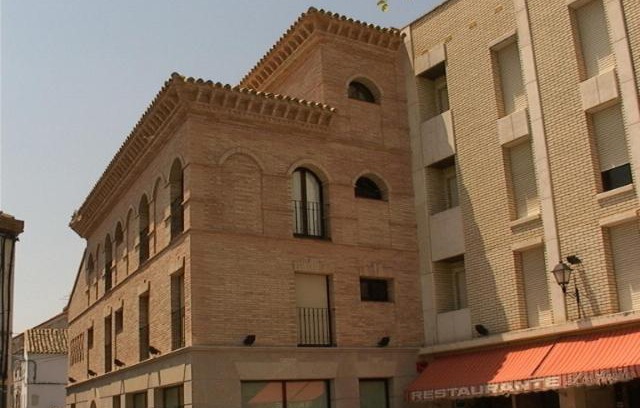 Alagon Hotel | Hotel Restaurante Los Angeles