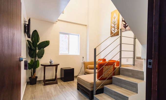 Avenida Revolucion Hotel | Hotel Revolución