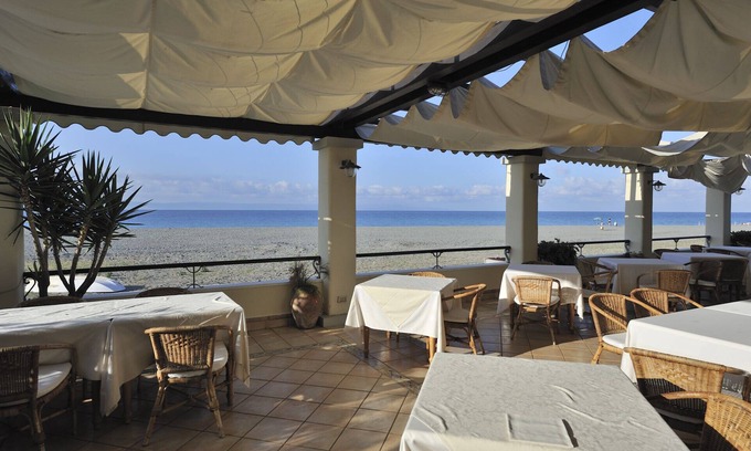 Gizzeria Hotel | Hotel Ristorante La Lampara