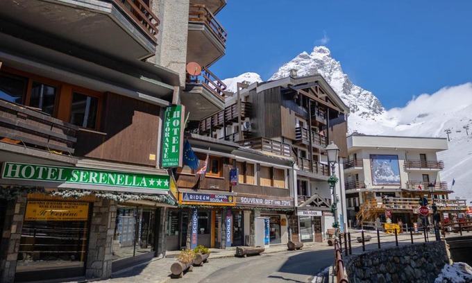 Cervinia Hotel | Hotel & Ristorante Serenella