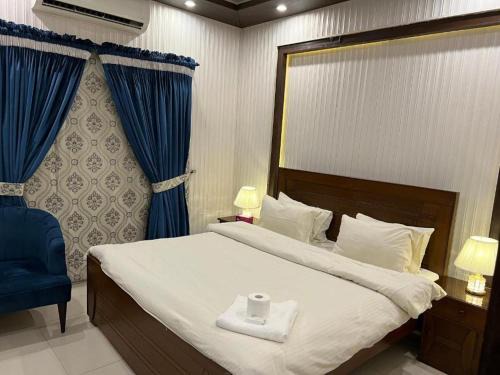 D.H.A. House | Hotel Rose Palace