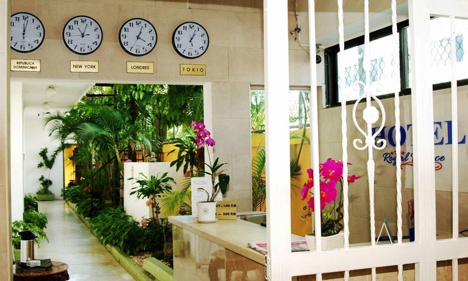 Mata Hambre Hotel | Hotel Royal Palace