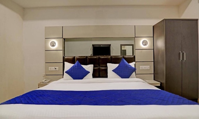 Kirti Nagar Hotel | Hotel Royal Saffron By Majesta Stays