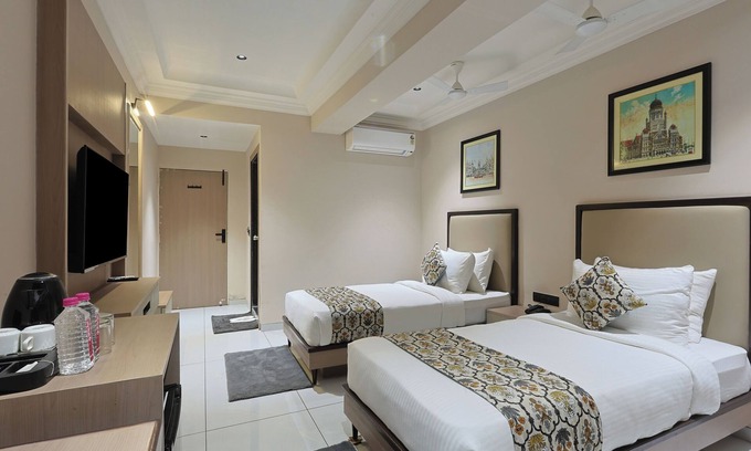 Ahmedabad Hotel | Hotel Royal Town