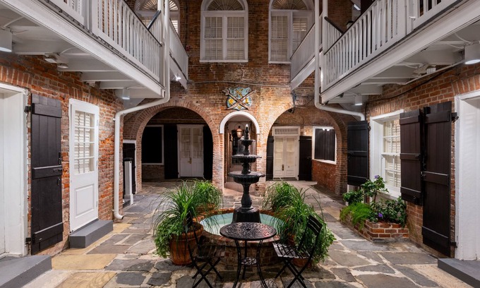 French Quarter Hotel | Hotel Royal