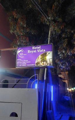 Shahrah-e-Faisal House | Hotel Royal Vista