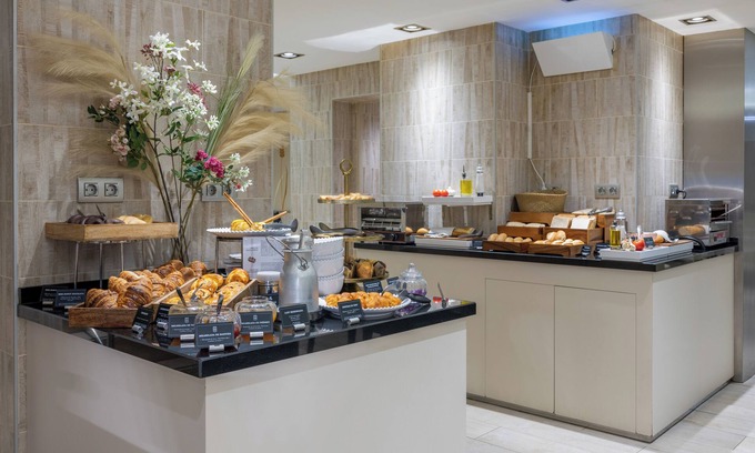 Sant Pere Hotel | Hotel Santa Marta