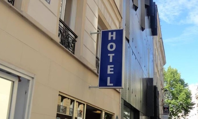 Epinettes Hotel | Hotel Santana
