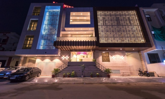 Mansarovar Hotel | Hotel Sapphire World