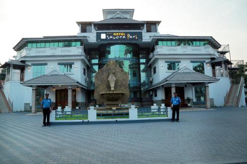 Thrissur Hotel | hotel savera park