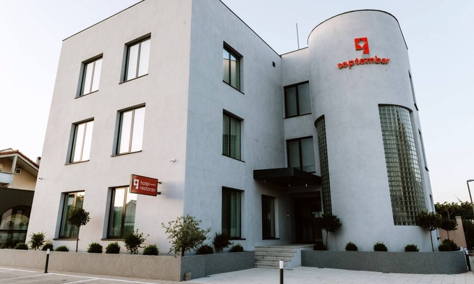 Podgorica Hotel | Hotel septembar