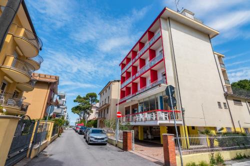 San Giuliano a Mare Hotel | Hotel Serafini