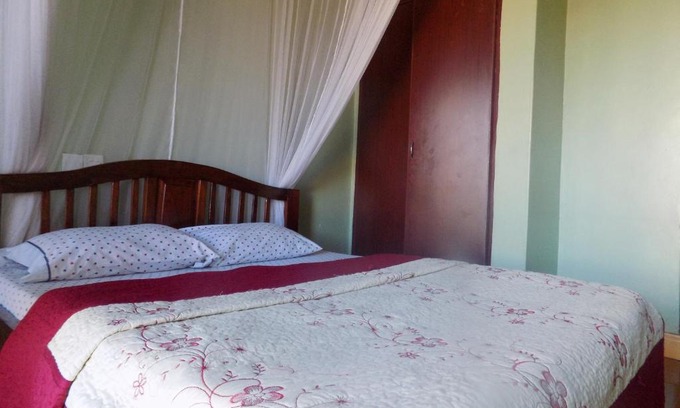 Mbarara Hotel | Hotel Shine Sunet