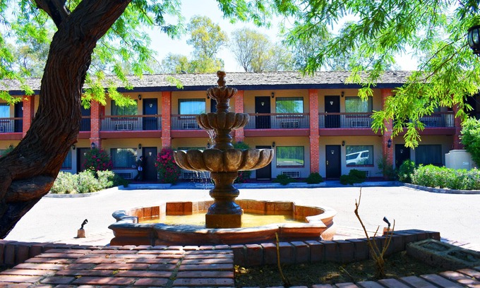 Mexicali Hotel | Hotel Siesta Real