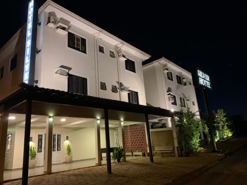 Rio das Pedras Hotel | Hotel Silver