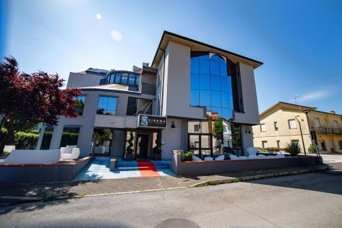 Cesenatico Hotel | Hotel Sirena - B&B