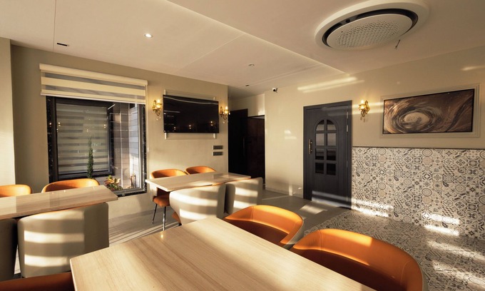 Rau Hotel | Hotel Skyvista
