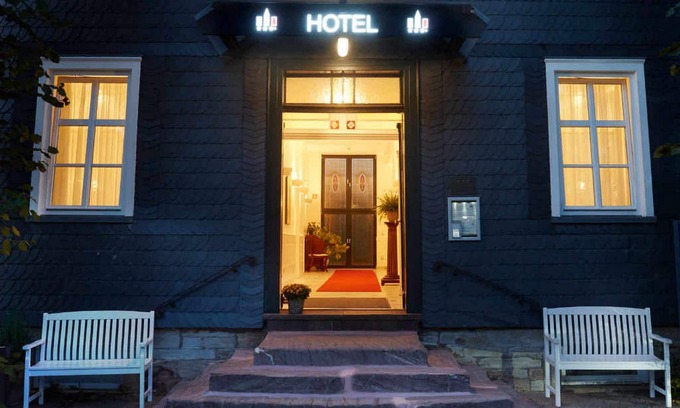 Burbach Hotel | Hotel Snorrenburg