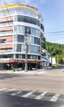 Nha Trang Apartment | Hotel Son Trang seaview balcony