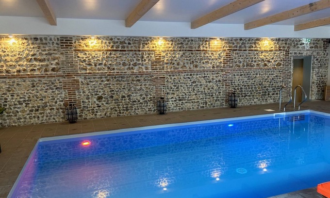 Beuzeville Hotel | Hotel SPA Piscine le Petit Castel